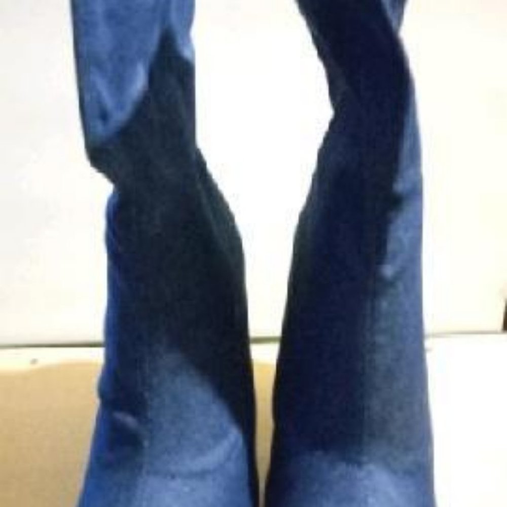 Shoe - Picture 4 of 5